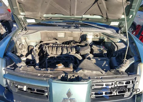 2005 Mitsubishi Endeavor Ls from USA, damaged, VIN 4A4MM21S65E040992